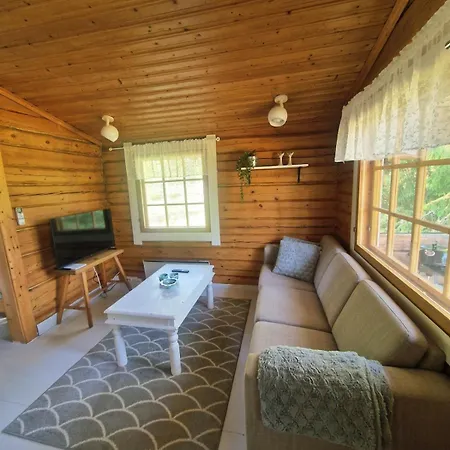 Hietajaerven Helmi, Moekki 3 Joensuu